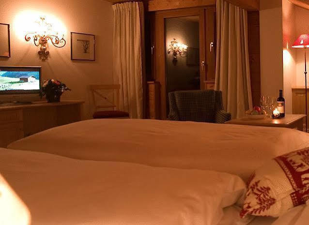 Alpenland - Das Feine Kleine Hotel Lech am Arlberg Bagian luar foto